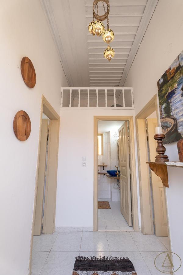 Villa Mansion House à Chalki Town Extérieur photo